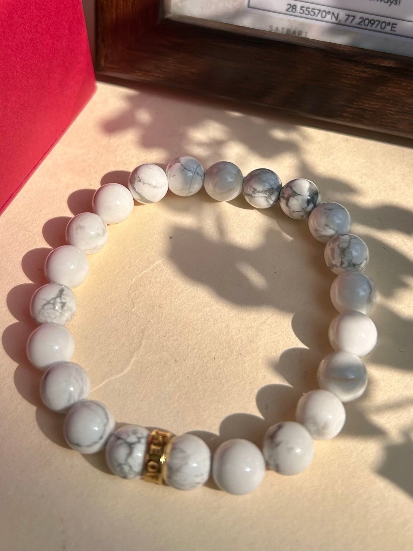 Howlite Unisex Bead Bracelet